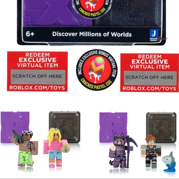 ROBLOX Series 9 Celebrity 11 Action Figure Black Purple Mystery Box Cube Virtual - Picture 12 of 13